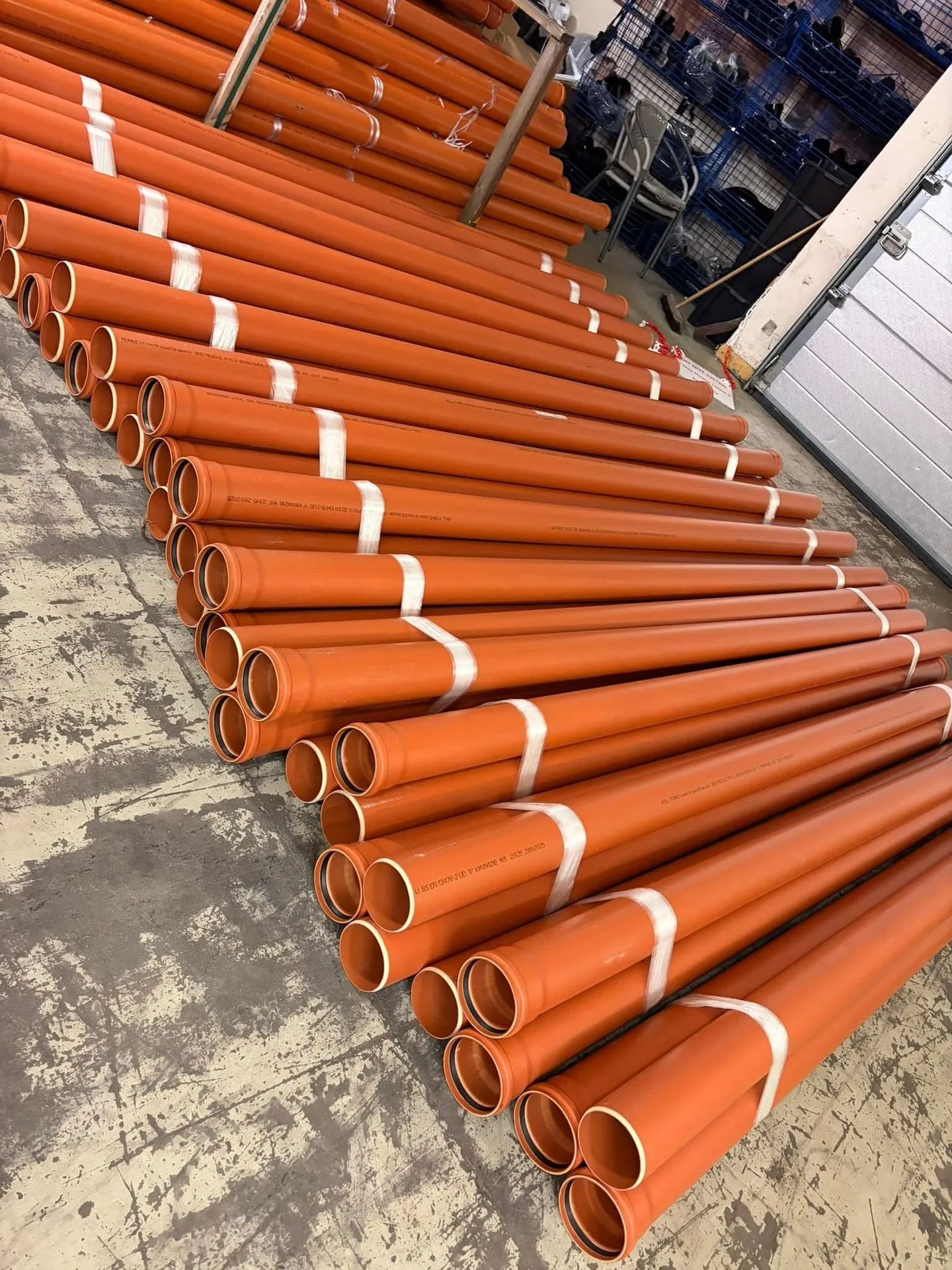 110 x 6m (2 x 3m Pipes) UG Drainage Pipe P/END